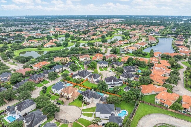 Building Photo - 13911 Royal Springs Ct