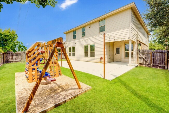 Building Photo - 15003 Telge Lake Trail