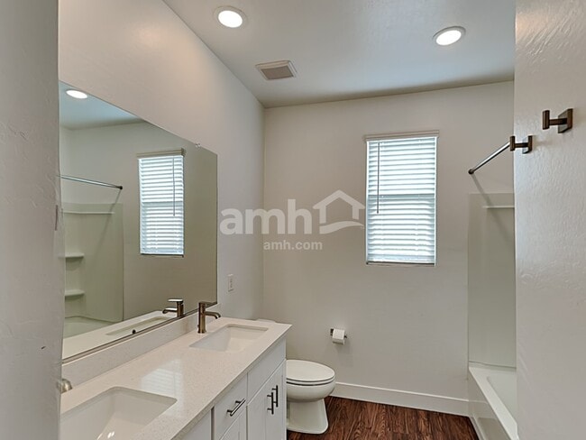 Building Photo - 21481 S 231st St