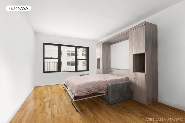 Building Photo - 444 E 87th St