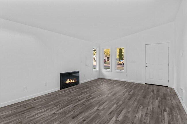 Building Photo - 9232 Mullen Rd SE