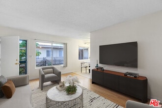 Building Photo - 2637 S Centinela Ave