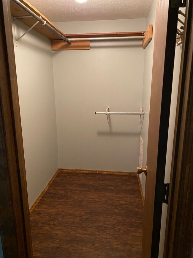 Building Photo - 1612 E Harrison St