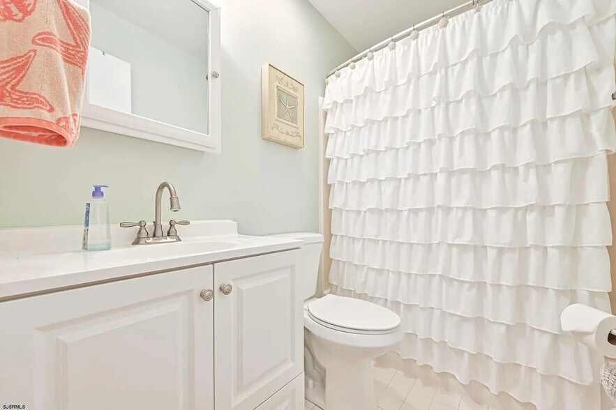 Building Photo - 518 W Brigantine Ave