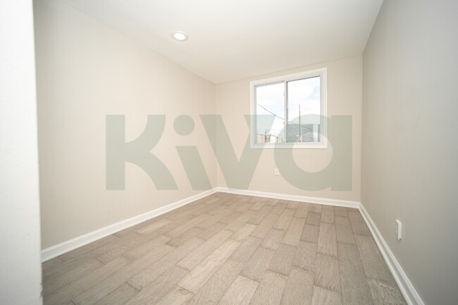 Building Photo - 2751 N Hemberger St