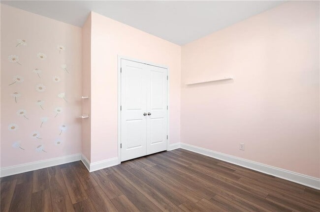 Building Photo - 5745 Pickens Garden Ln