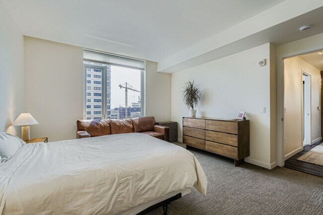 Building Photo - Luma Condominiums ~ First Hill/Capitol Hill