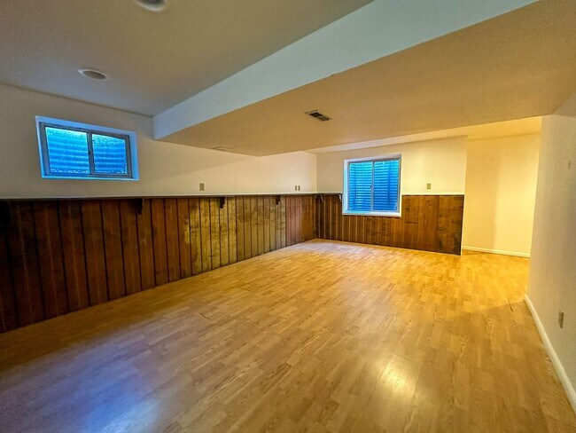 Building Photo - A perfect Highlands Ranch 4-bedroom home