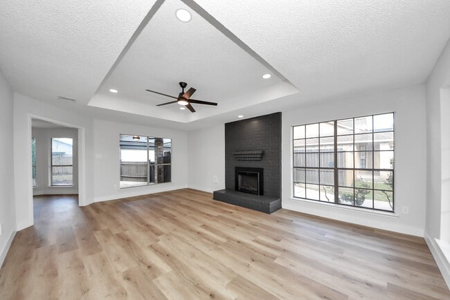 Building Photo - 1114 N Nottingham