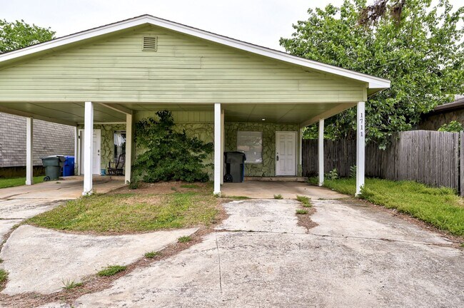 Building Photo - Fantastic 2 Bed/ 1.5 Bath Located in Norman