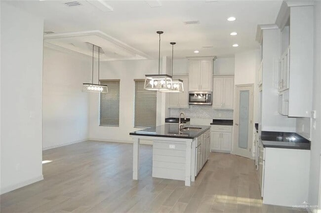 Building Photo - 3805 Water Lily Ave