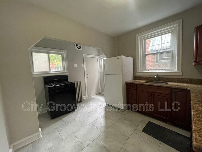 Building Photo - 1784 Brill St