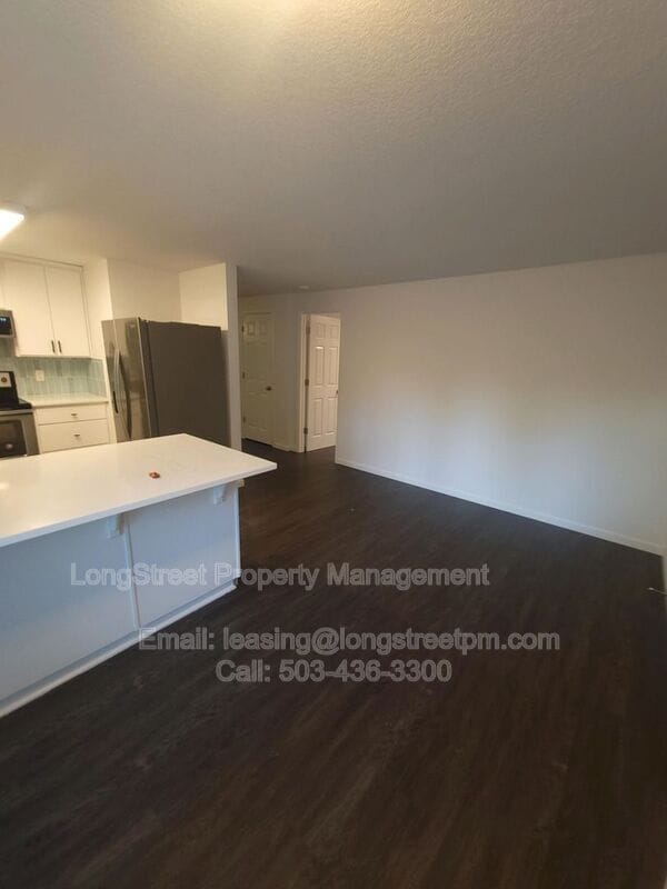 Building Photo - 4516 SE 65th Ave