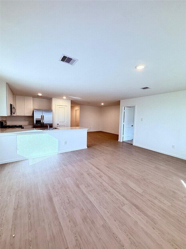 Building Photo - 6502 Tricolor Beech Ln