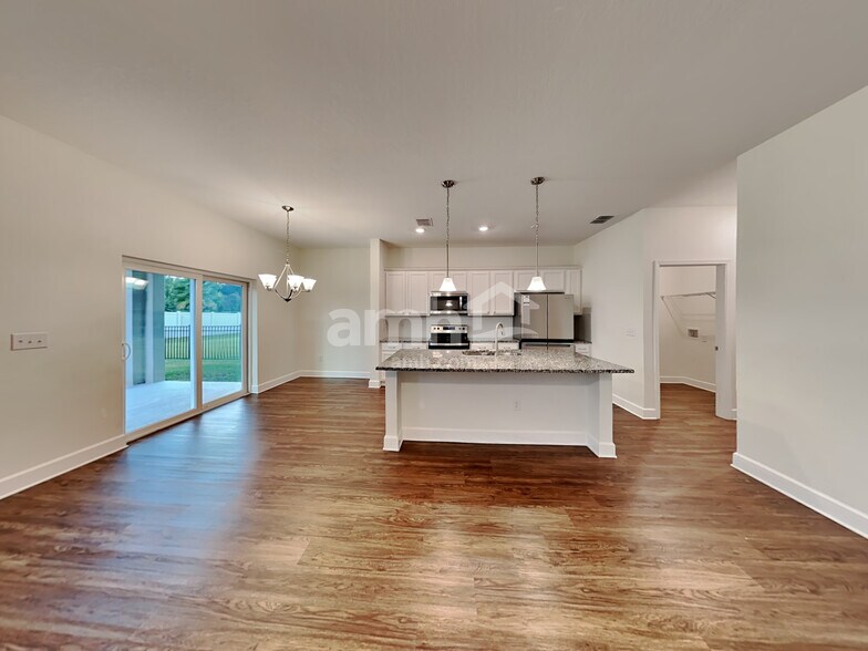 Building Photo - 911 Walden Pond Dr