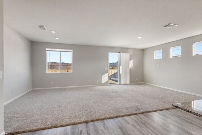 Building Photo - Newer South Reno Single Level House for Rent
