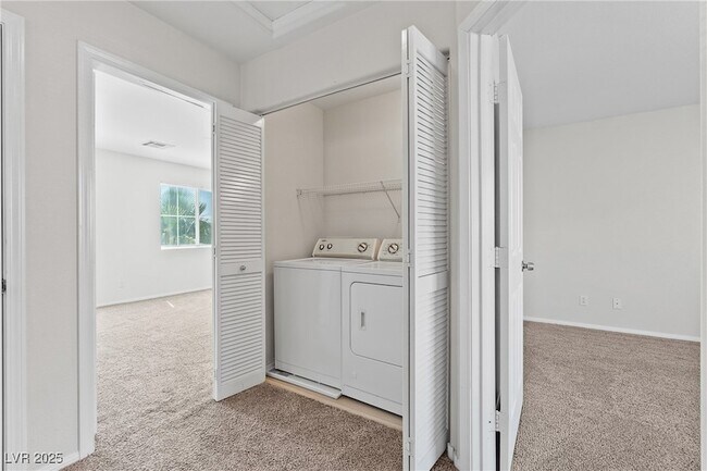 Building Photo - 6315 Yampa River Way