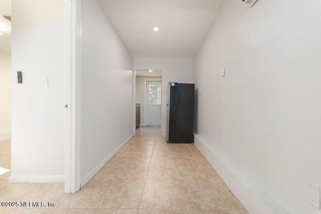 Building Photo - 4072 Spring Park Cir