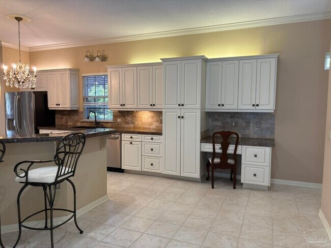 Building Photo - 4115 Oak Pointe Dr
