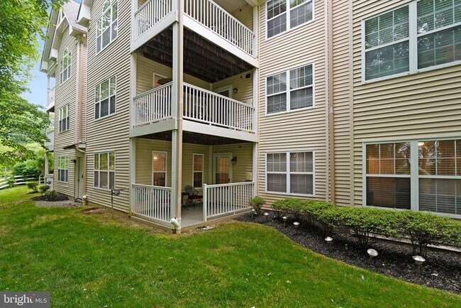 Building Photo - 3708 Excalibur Ct