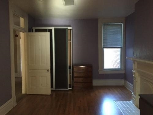 bedroom/office - 89 S 15th St