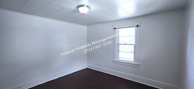 Building Photo - 519 Wengler Ave