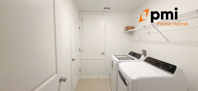 Building Photo - BRAND NEW 4-Bedroom Oasis with 2 Full Baths in Lake Wales – Spacious 1824 Sq Ft Haven!