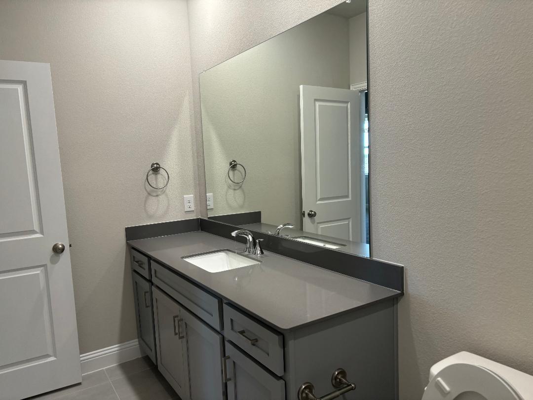 Building Photo - 2803 Woodland Ct