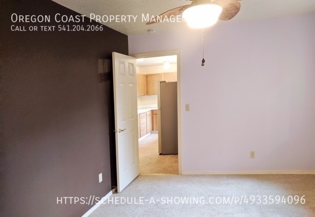 Building Photo - 1115 Walking Wood