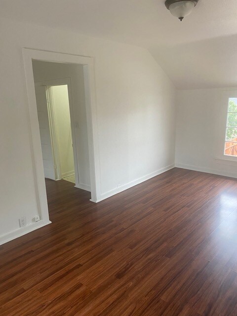 Building Photo - 1108 S Garey Ave