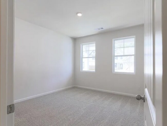 Building Photo - 7670 Demeter Dr