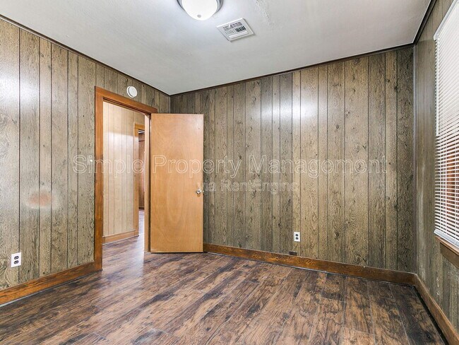 Building Photo - 532 SW 27th St