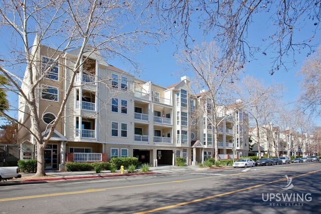 Building Photo - Spacious 1 Bedroom Loft at Ryland Mews