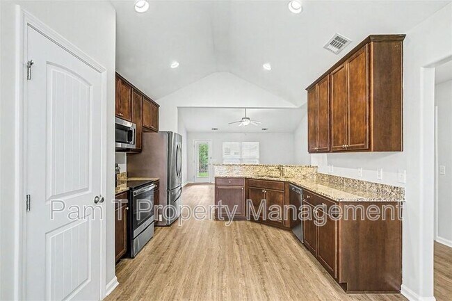 Building Photo - 20 Swallow Tail Cir
