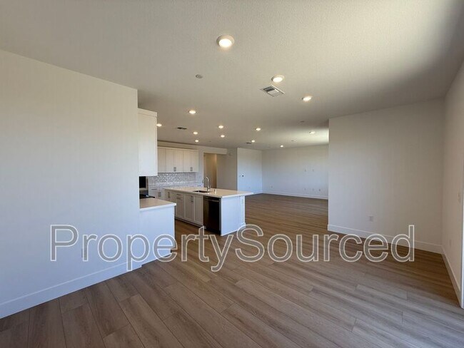 Building Photo - 1336 Martorella Ave