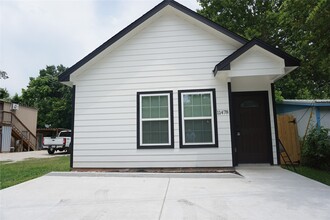 Building Photo - 11478 Underwood St