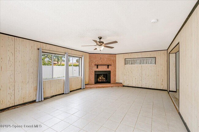 Building Photo - 309 Gemini Dr