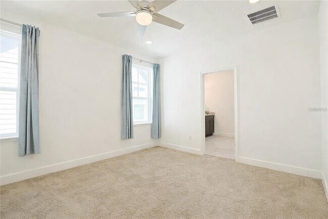 Building Photo - 7038 Arnoldson St