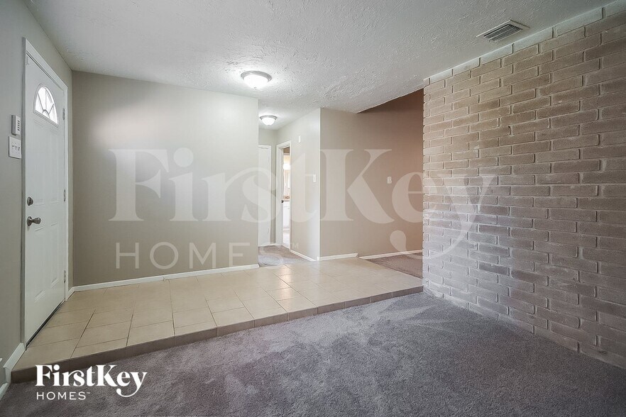 Building Photo - 1111 Harpings Way
