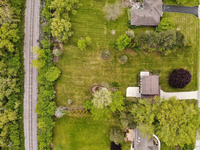 Building Photo - 10234 N La Cresta Dr