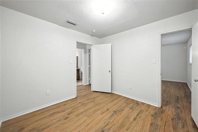 Building Photo - 1203 River Oaks Dr