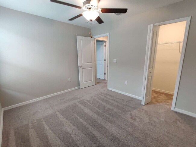 Building Photo - 7226 Ronnie Gardens Ct