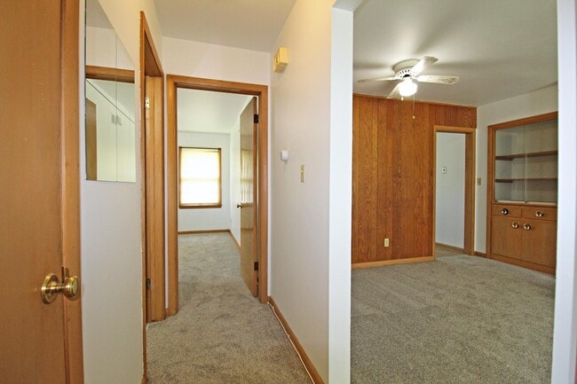 Building Photo - 3832 Wyoming Way