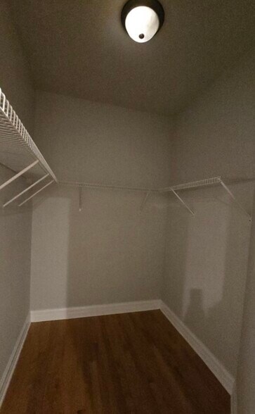 Building Photo - 3831 N Kedzie Ave