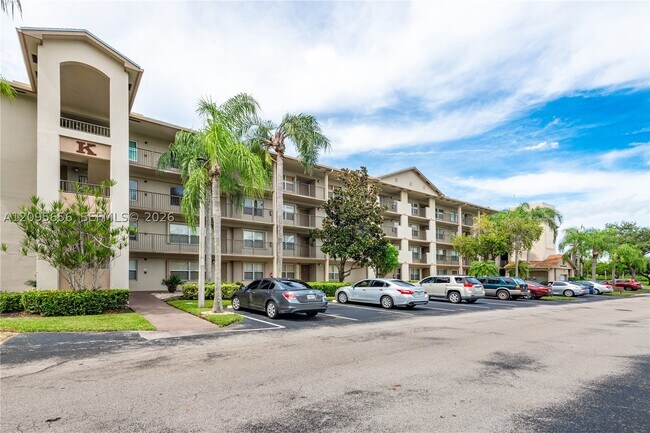 Building Photo - 550 SW 138th Ave