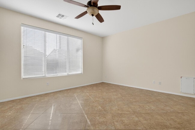 Building Photo - 18711 E Raven Dr