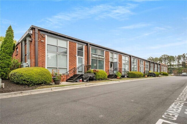 Building Photo - 5200 Peachtree Rd