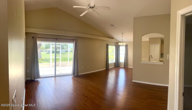 Building Photo - 2324 Addington Cir