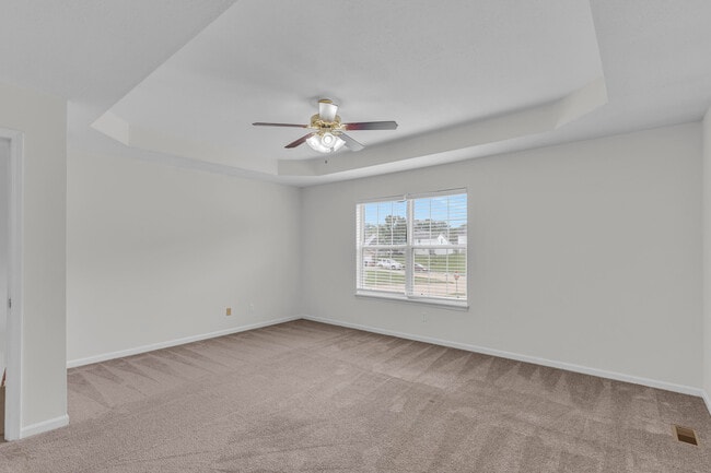 Building Photo - 5015 CARRIE RIDGE Dr