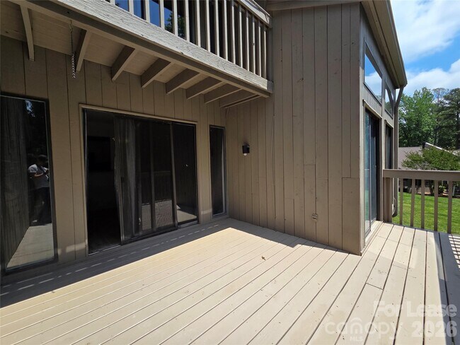 Building Photo - 23 Longbow Ct